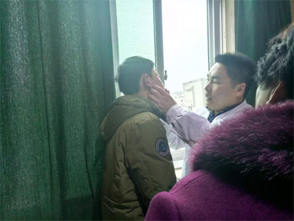 青少年白癜风用药要谨慎